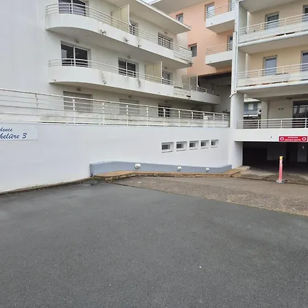 Apartment Between And Ocean - With Pool, Terrace, Wifi