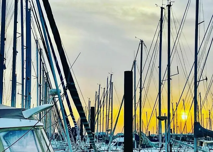 Between And Ocean - With Pool, Terrace, Wifi *