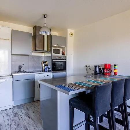 Apartment Between And Ocean - With Pool, Terrace, Wifi *