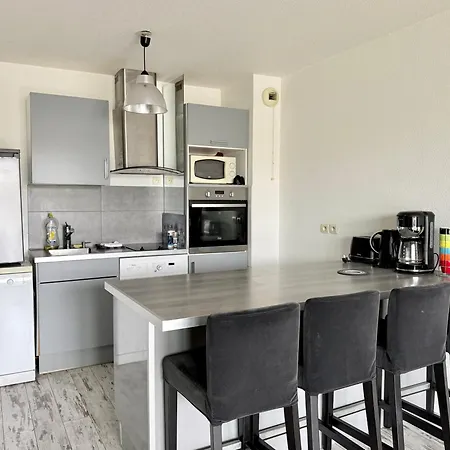Between And Ocean - With Pool, Terrace, Wifi Apartmán La Rochelle (Charente-Maritime)